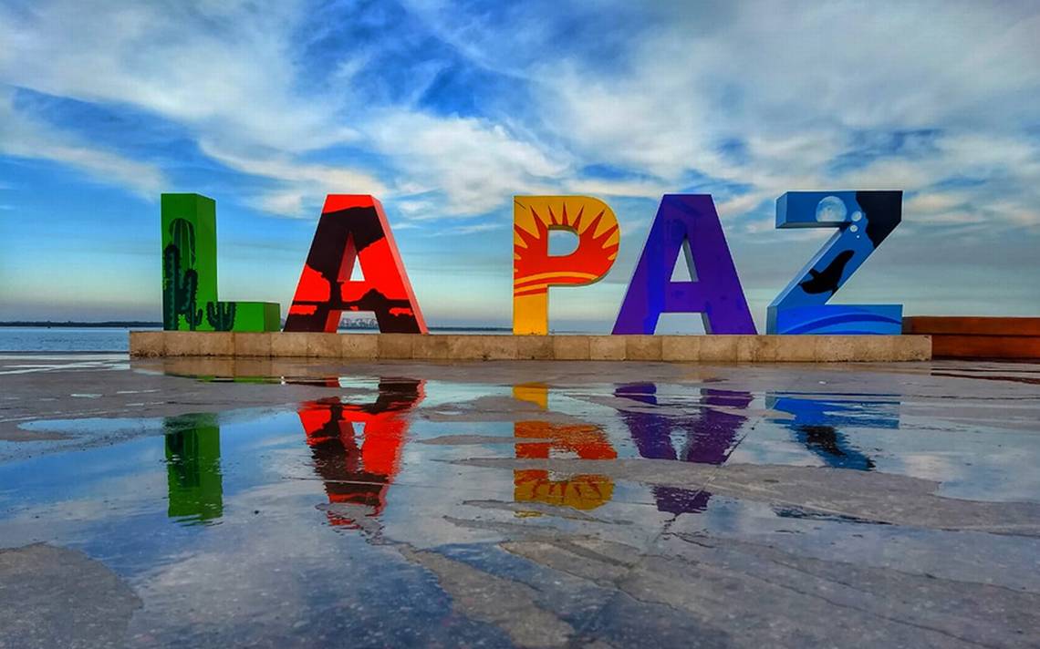 Letras malecón La Paz