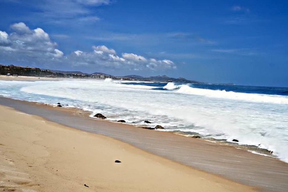 aleaje-los-cabos-playa-clima-mar-de-fondo-corriestes-de-arrastre-olas-arena--990x660