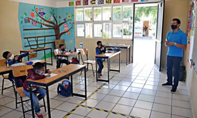 educacion-escuela-docente-primaria-salon-bcs-990x660