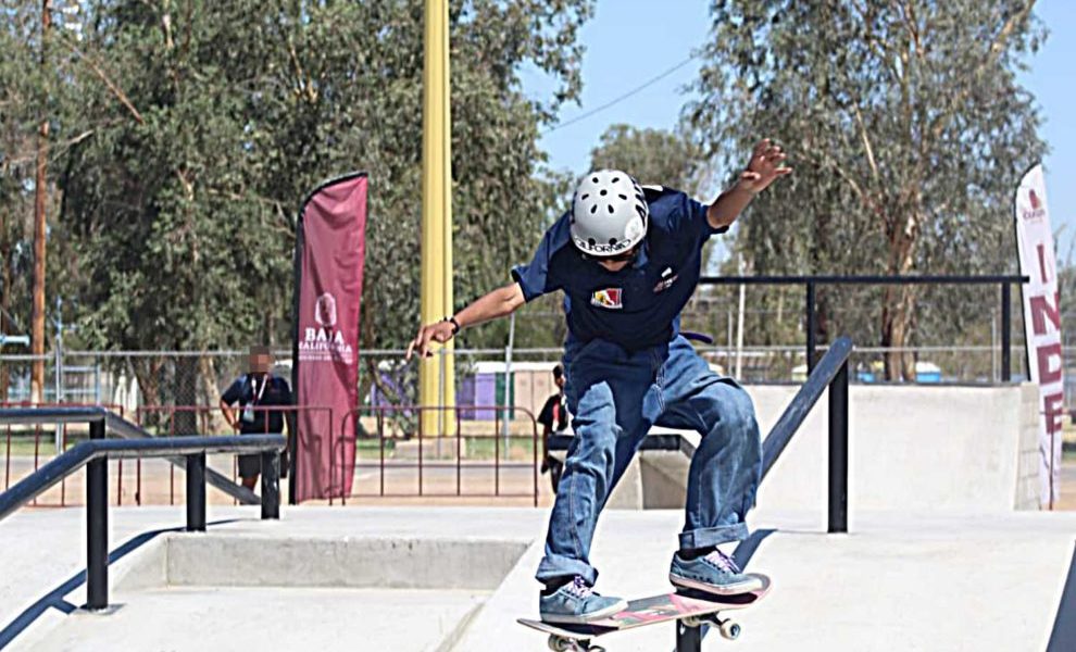 skate-skateboarding-patineta-parque-deporte-deportistas-atleta-juego-conade-joven-chico--990x660