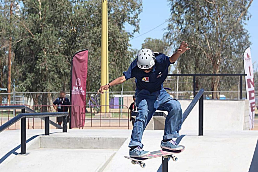 skate-skateboarding-patineta-parque-deporte-deportistas-atleta-juego-conade-joven-chico--990x660