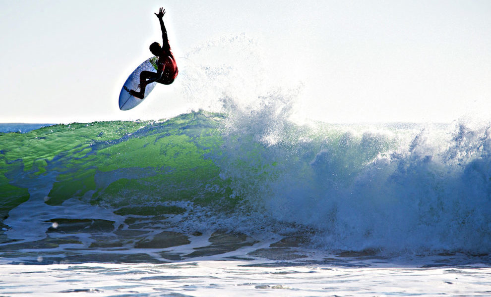 Surf-deporte-playa-turismo-generico-kevin_meza-990x660