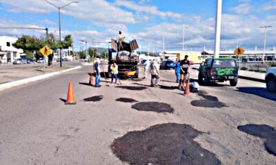 bacheo-la-paz-ayuntamiento-calles-huracan-kay-limpieza-vialidad--990x660